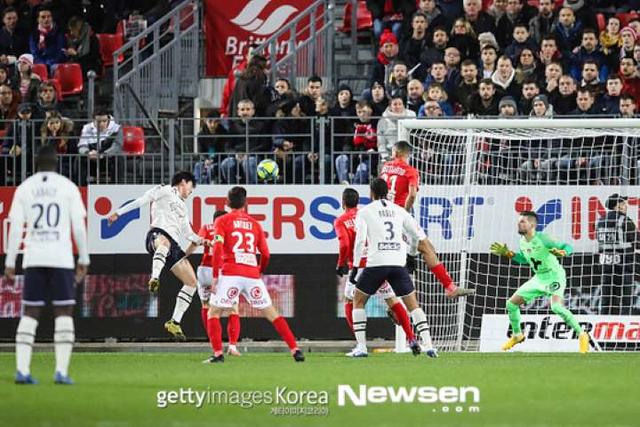  马赛补时绝平布雷斯特延续联赛不败金身